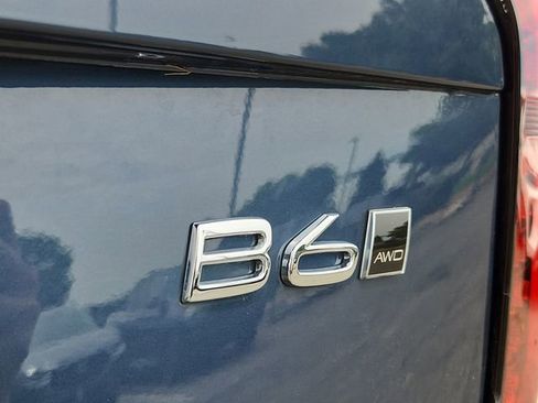 New 2025 Volvo XC90 B6 Plus w/ Protection Package Premier image 16