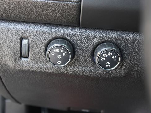 Used 2016 GMC Canyon SLE w/ All Terrain Adventure Package image 20