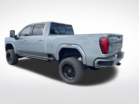 Used 2025 GMC Sierra 2500 Denali Ultimate AWD/4WD image 7