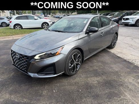 Used 2024 Nissan Altima 2.5 SR FWD image 1