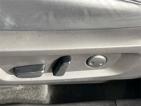 Used 2022 Mitsubishi Outlander SE image 19