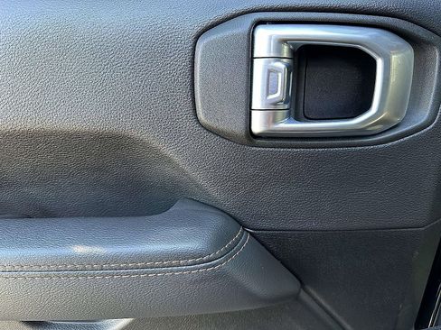 Used 2022 Jeep Wrangler Unlimited Rubicon w/ Xtreme Recon 35" Tire Package image 16