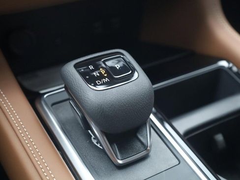 New 2026 Nissan Pathfinder Platinum image 19