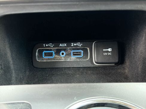 Used 2020 Jeep Grand Cherokee Limited AWD/4WD image 32