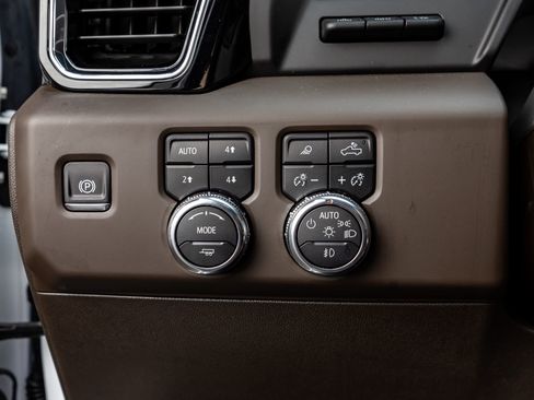 Used 2025 GMC Sierra 2500 Denali w/ Denali Reserve Package image 22