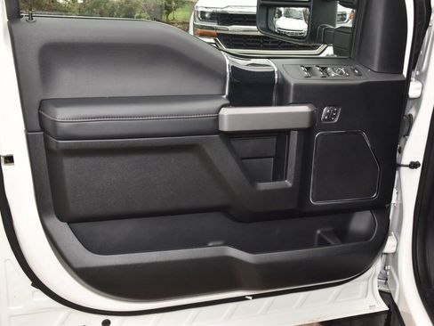 Used 2020 Ford F450 Platinum w/ FX4 Off-Road Package image 35