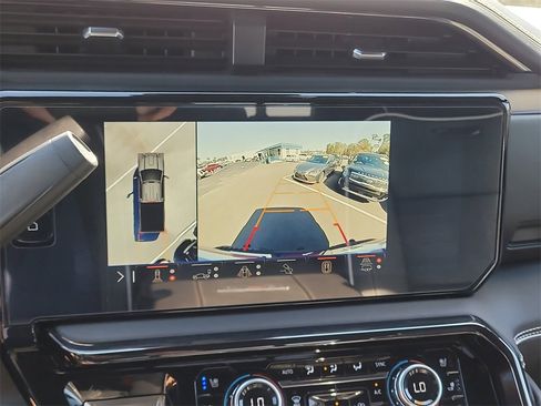 Used 2024 GMC Sierra 2500 AT4X w/ AT4X AEV Edition image 27