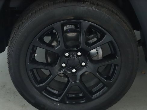 Used 2023 Jeep Compass Altitude image 12