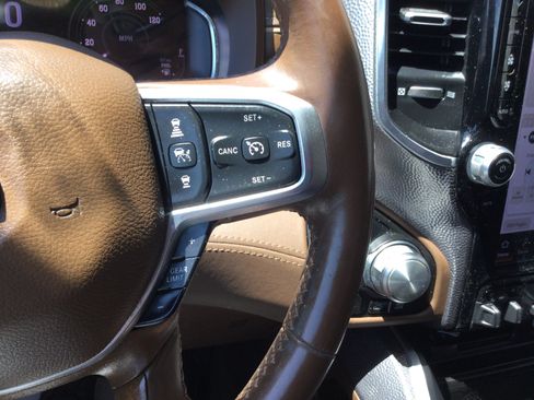 Used 2023 RAM 1500 Limited AWD/4WD image 22