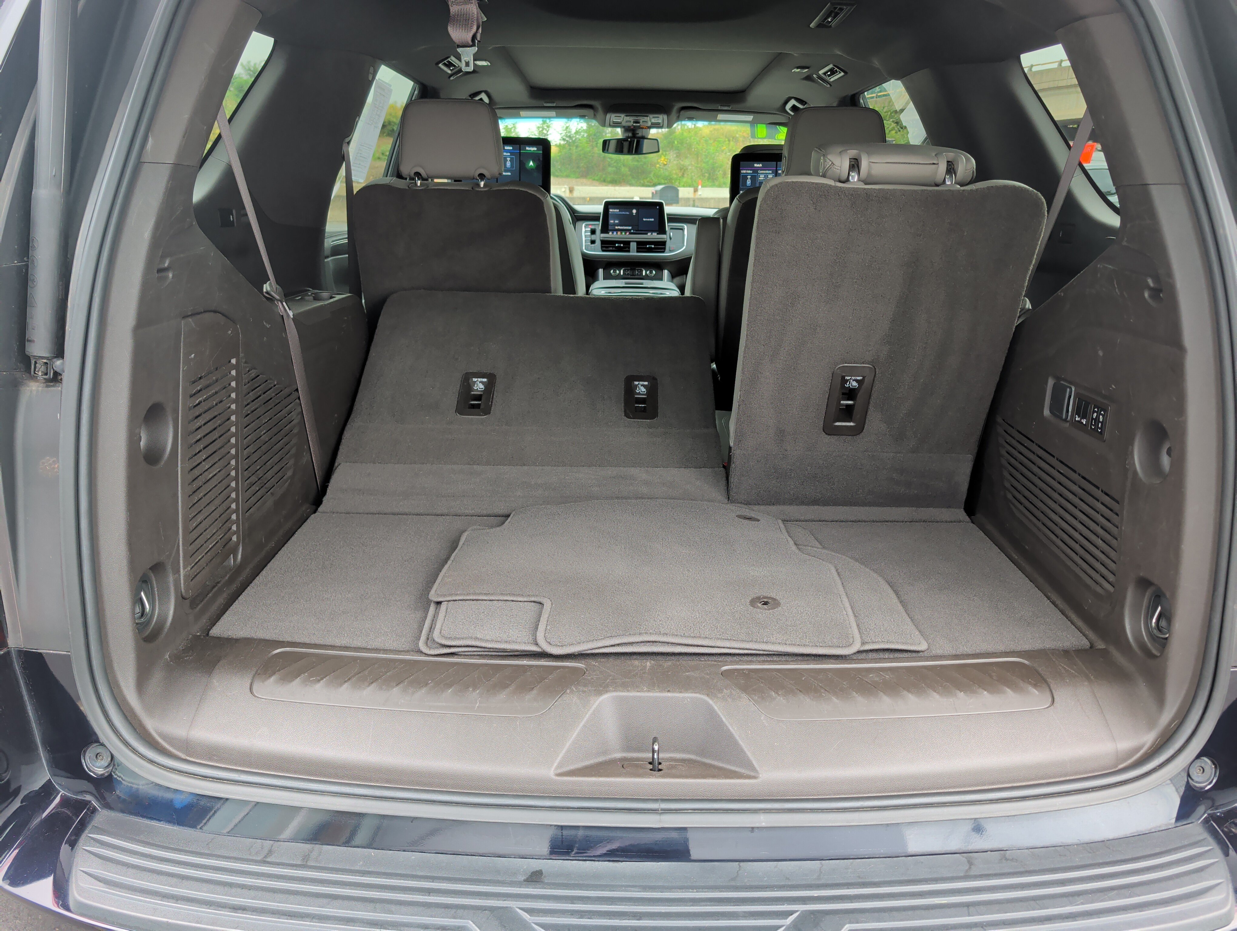 Used 2021 GMC Yukon SLT w/ SLT Luxury Plus Package AWD/4WD image 5