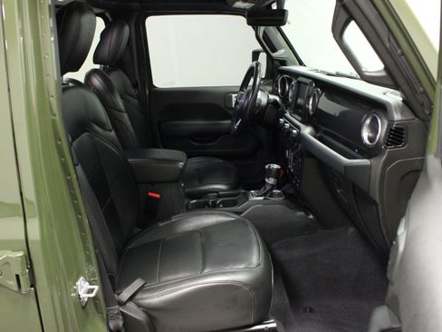 Used 2023 Jeep Wrangler Altitude image 15