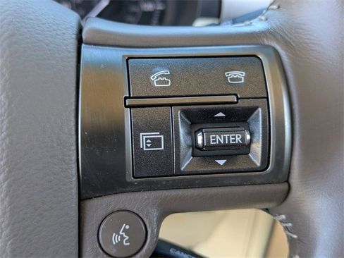 Used 2016 Lexus GX 460 w/ Premium Package image 31