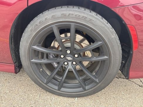 Used 2017 Dodge Charger R/T image 9