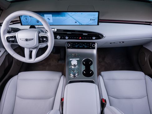 New 2026 Genesis GV70 2.5T Advanced image 15