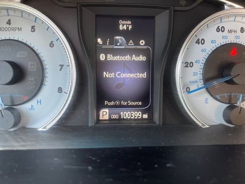 Used 2016 Toyota Camry SE image 21