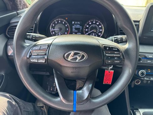 Used 2020 Hyundai Veloster 2.0 FWD image 19