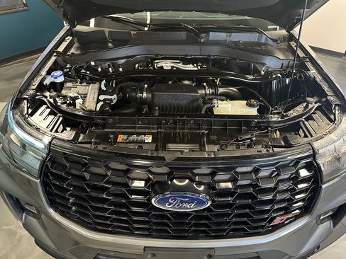 Used 2025 Ford Explorer ST w/ Sun And Sound Package AWD/4WD image 21