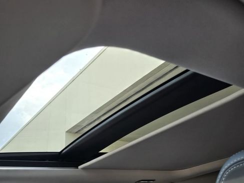 Used 2025 Mitsubishi Outlander SEL image 18