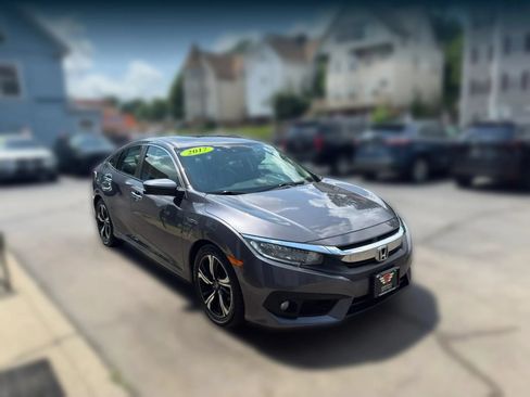 Used 2017 Honda Civic Touring image 6