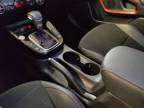 Used 2020 Kia Soul GT-Line Turbo FWD image 26