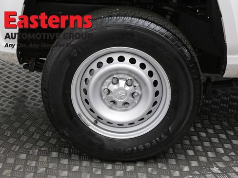 Used 2024 Toyota Tacoma SR image 27