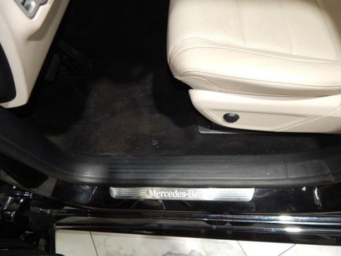 Used 2024 Mercedes-Benz GLE 350 GLE 350 AWD w/ AMG Line Exterior image 15