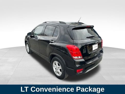 Used 2019 Chevrolet Trax LT w/ LT Convenience Package image 3