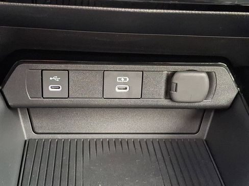 Used 2026 Toyota Prius AWD image 25