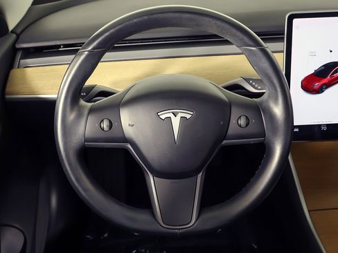 Used 2018 Tesla Model 3 Long Range image 40