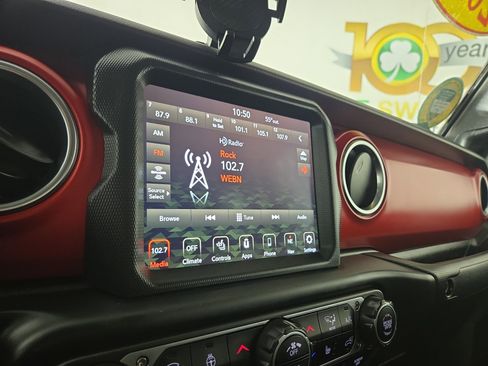 Certified 2020 Jeep Gladiator Rubicon image 20