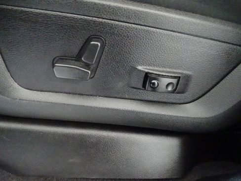 Certified 2022 RAM 2500 Laramie AWD/4WD image 3