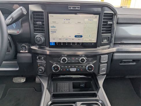 New 2026 Ford F250 Lariat w/ Lariat Ultimate Package image 13