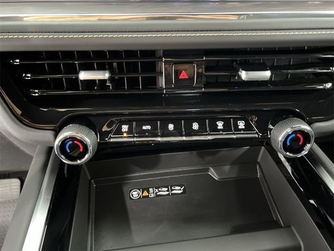 New 2025 Chevrolet Tahoe Premier image 17