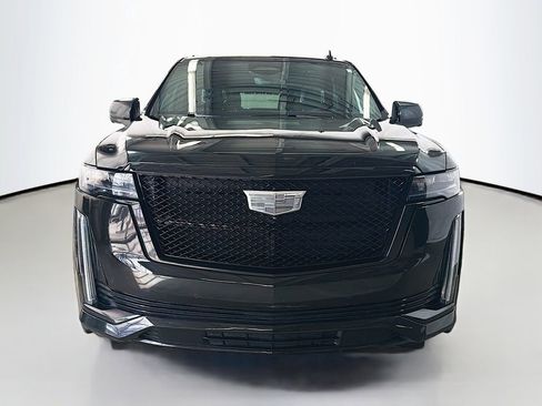 Used 2024 Cadillac Escalade Sport Platinum w/ LPO, ONYX Package image 2