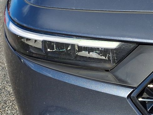 Certified 2023 Honda Accord EX image 9