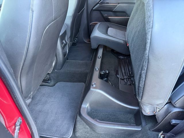 Used 2017 Chevrolet Colorado Z71 AWD/4WD image 15