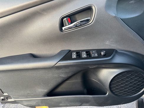 Used 2016 Toyota Prius Three image 20