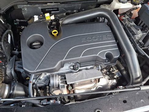 Used 2025 Chevrolet Equinox LT AWD/4WD image 28