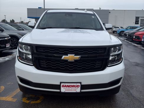 Used 2018 Chevrolet Tahoe LT image 3