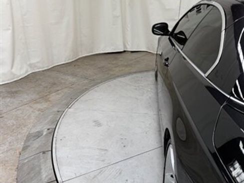 Used 2010 BMW 335i Convertible w/ Premium Pkg RWD image 13