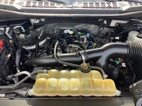 Used 2019 Ford F150 XLT AWD/4WD image 9