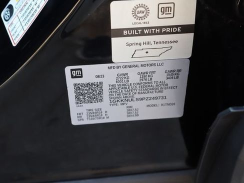 Used 2023 GMC Acadia SLT w/ Technology Package AWD/4WD image 33