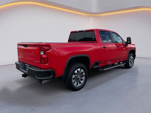Used 2024 Chevrolet Silverado 2500 Custom w/ Custom Value Package AWD/4WD image 3