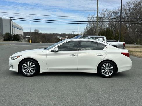 Used 2015 INFINITI Q50 Premium w/ Navigation Package image 2