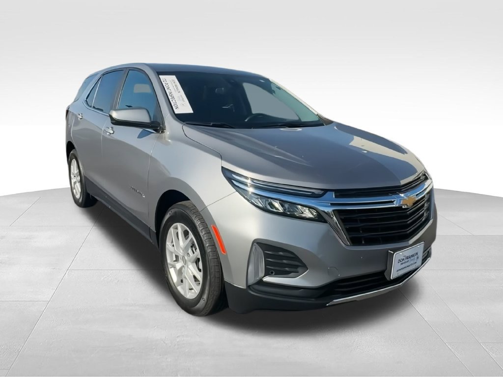 Used 2024 Chevrolet Equinox LT FWD image 2