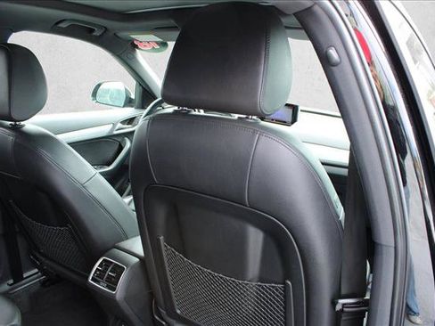 Used 2018 Audi Q3 2.0T Premium AWD/4WD image 30