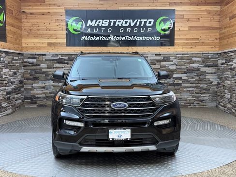 Used 2020 Ford Explorer XLT w/ Equipment Group 202A AWD/4WD image 2