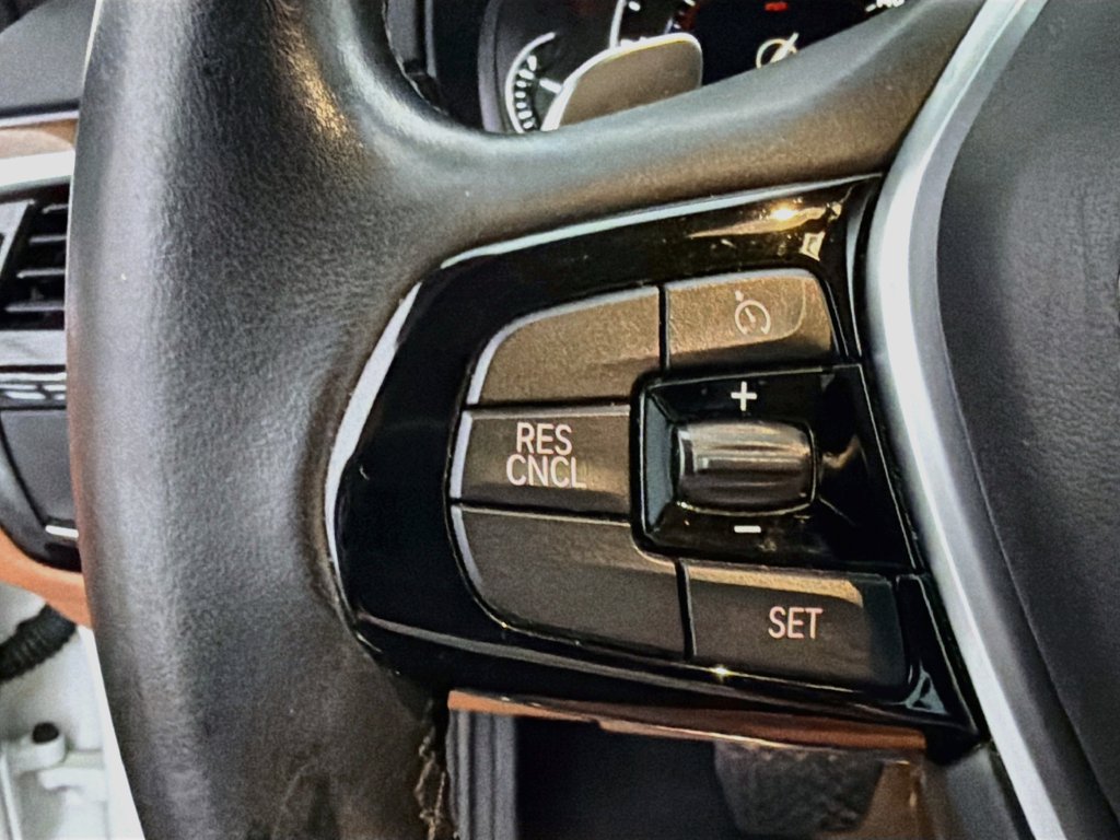 Used 2019 BMW 540i w/ Convenience Package RWD image 38
