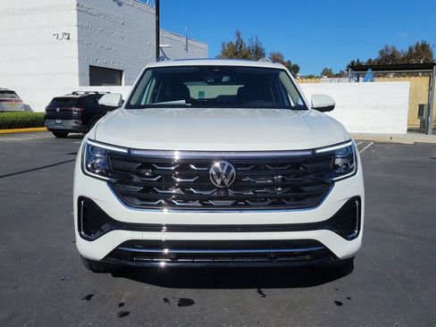 New 2026 Volkswagen Atlas SEL Premium R-Line image 8