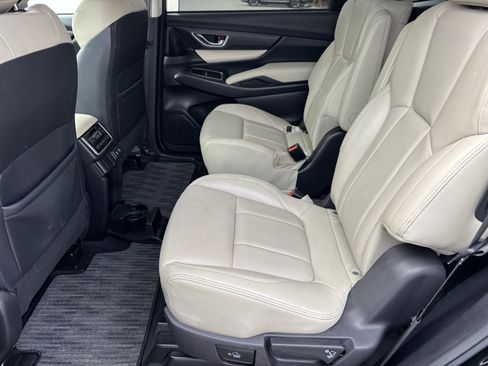 Used 2022 Subaru Ascent Limited image 15